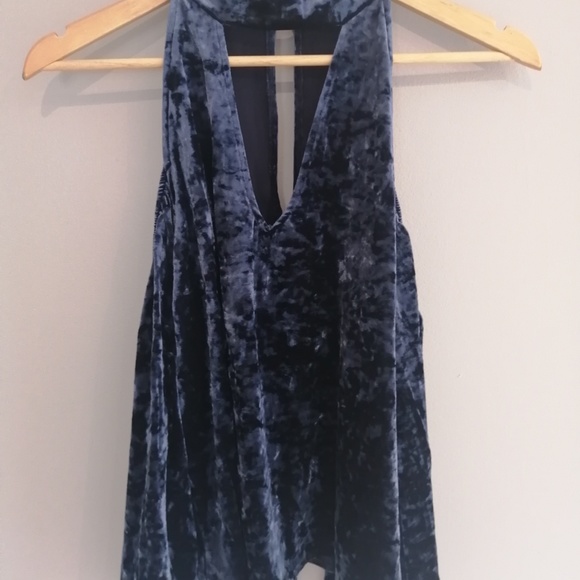 AE Crushed Velvet Cold Shoulder Navy Blue Top NWOT - Picture 6 of 8